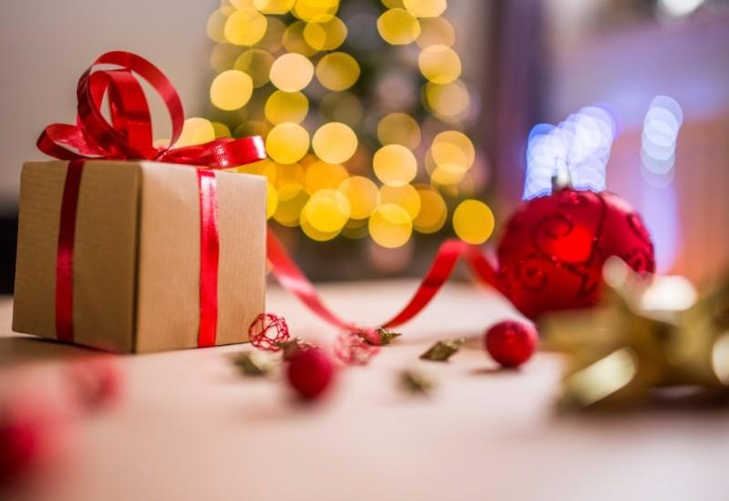 Gift For Near And Dear Ones - Christmas Celebration Ideas